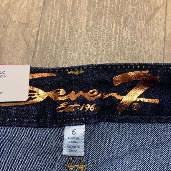 NWT Seven7 Tower‎ Straight Leg Crop Frayed High Waisted Relaxed Jeans - Picture 5 of 8